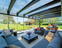 Ultraline_Classic_RAL7016_Panorama_Unterdachmarkise_5_web